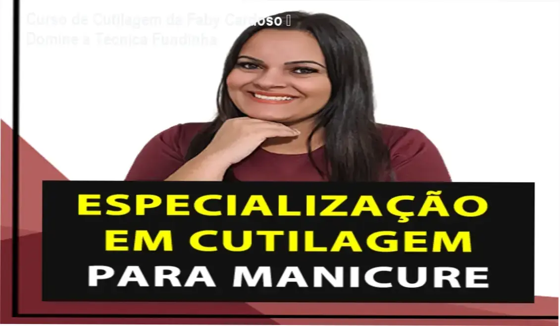 Manicure aplicando a técnica de cutilagem fundinha aprendida no Curso de Cutilagem da Faby Cardoso