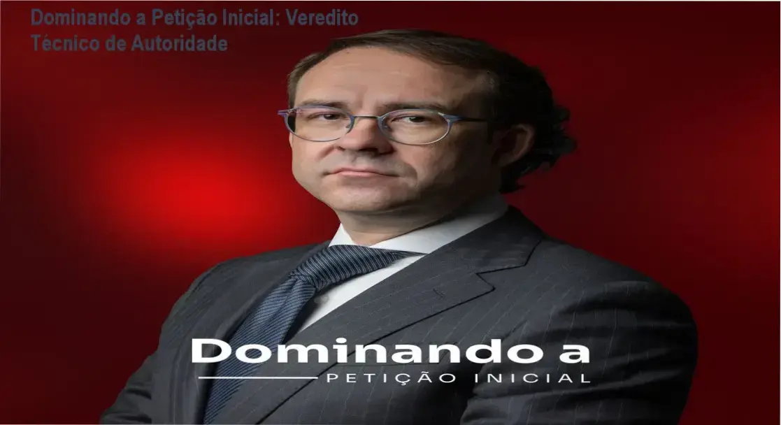 Lúcio Flávio Paiva ensinando técnicas de redação jurídica no curso Dominando a Petição Inicial
