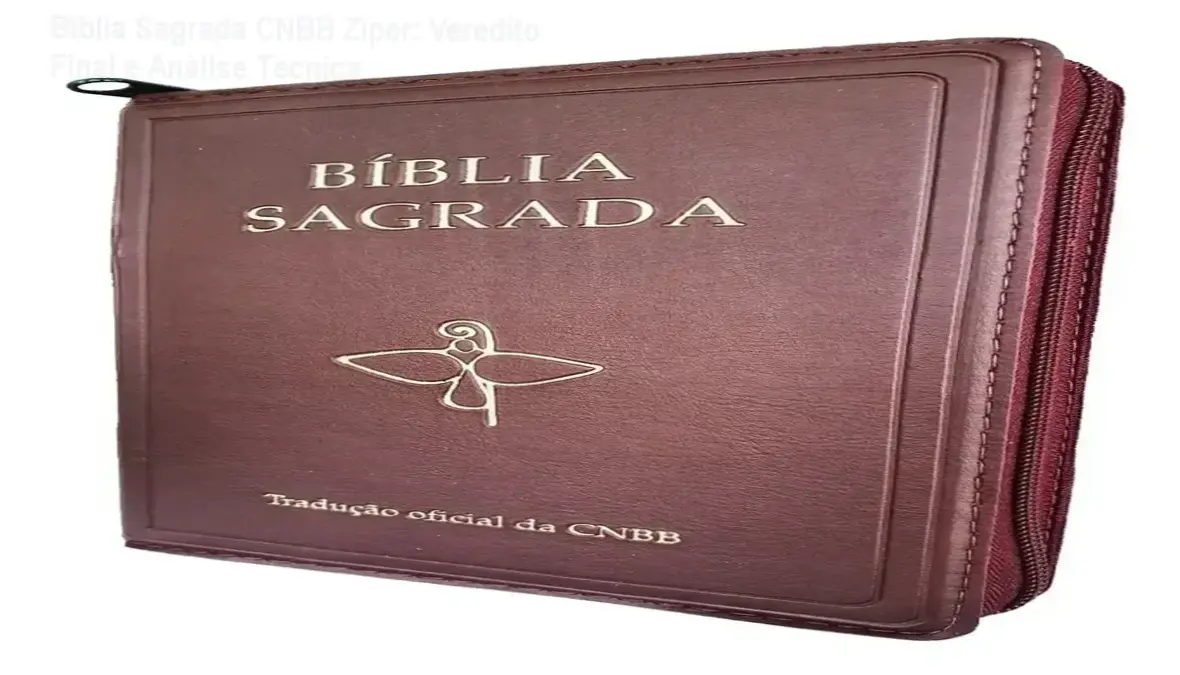 Bíblia Sagrada CNBB com fechamento em zíper e capa em couro sintético